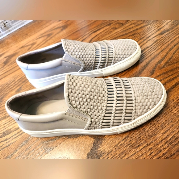 Via Spiga grey leather sneakers - Picture 2 of 4